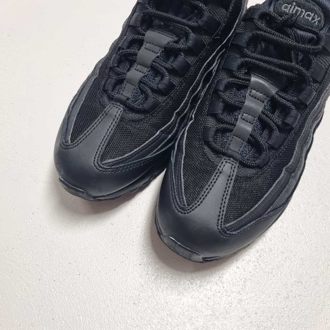 NIKE AIR MAX 95 트리플블랙 - 255 상품이미지5
