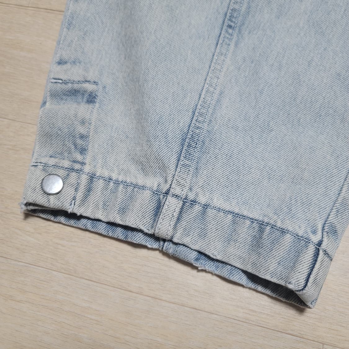 24S/S 솔리드옴므 벌룬 데님 카고팬츠 연청 48 상품이미지5