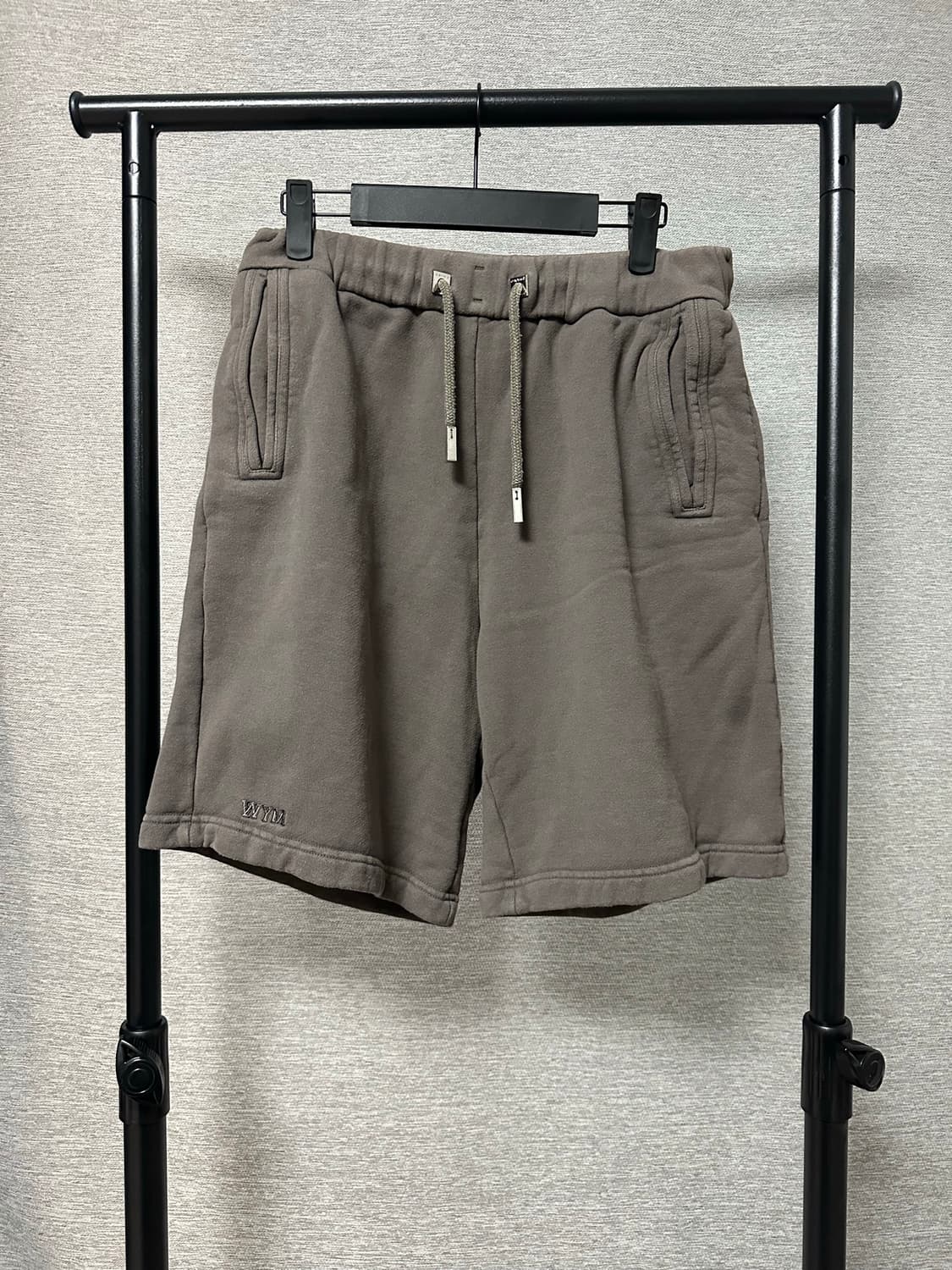 우영미 로고 밴딩 반바지 브라운 (46) 상품이미지1