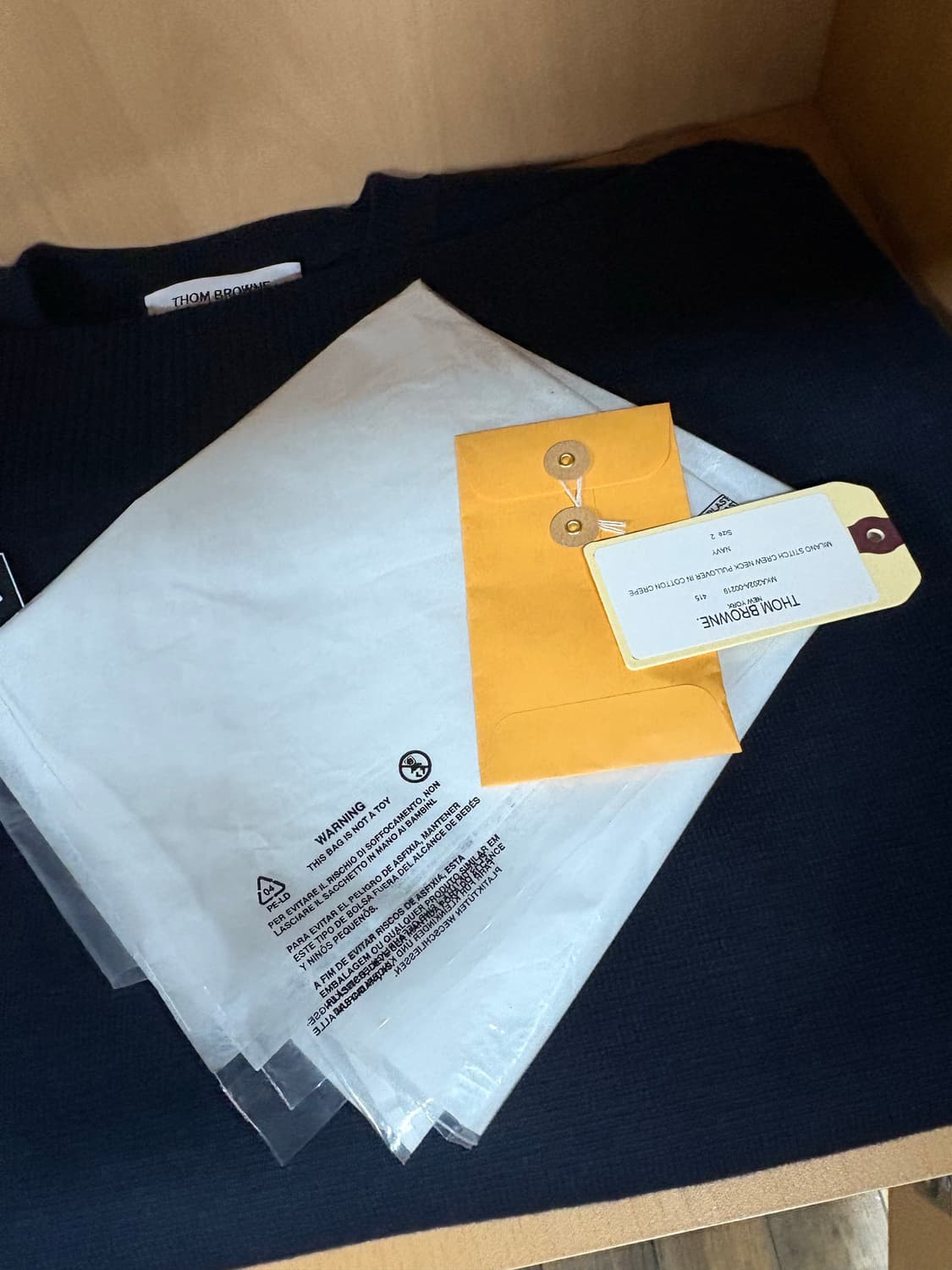 톰브라운 니트 상품이미지1