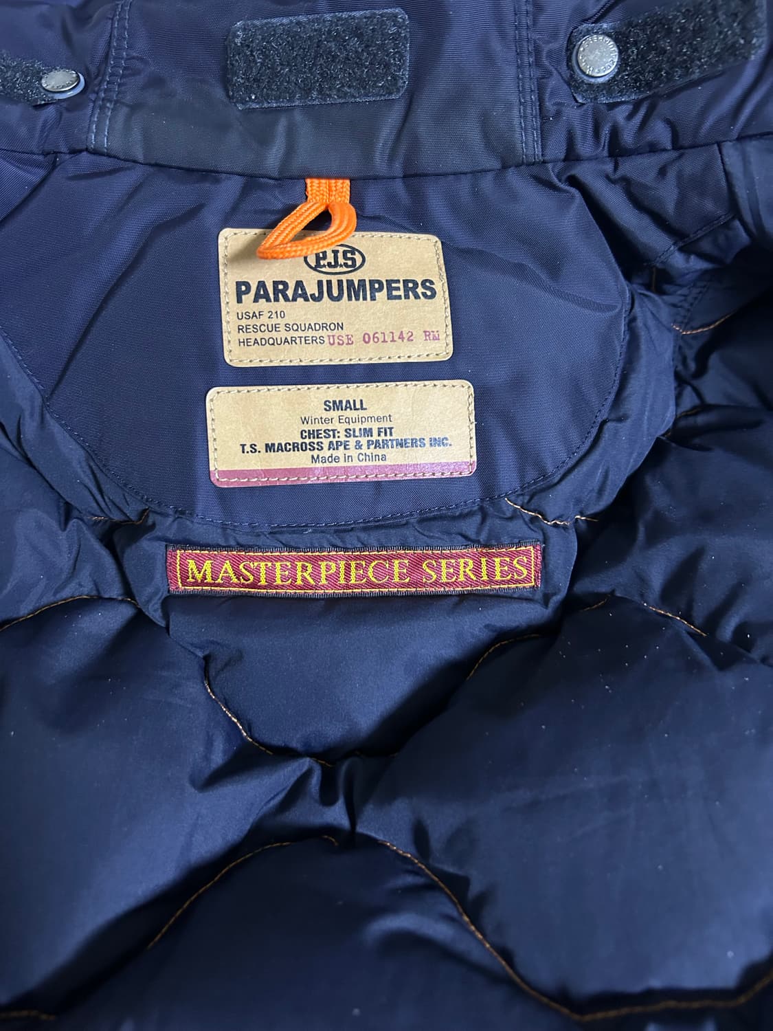 파라점퍼스 고비 네이비 s사이즈  판매합니다 상품이미지2