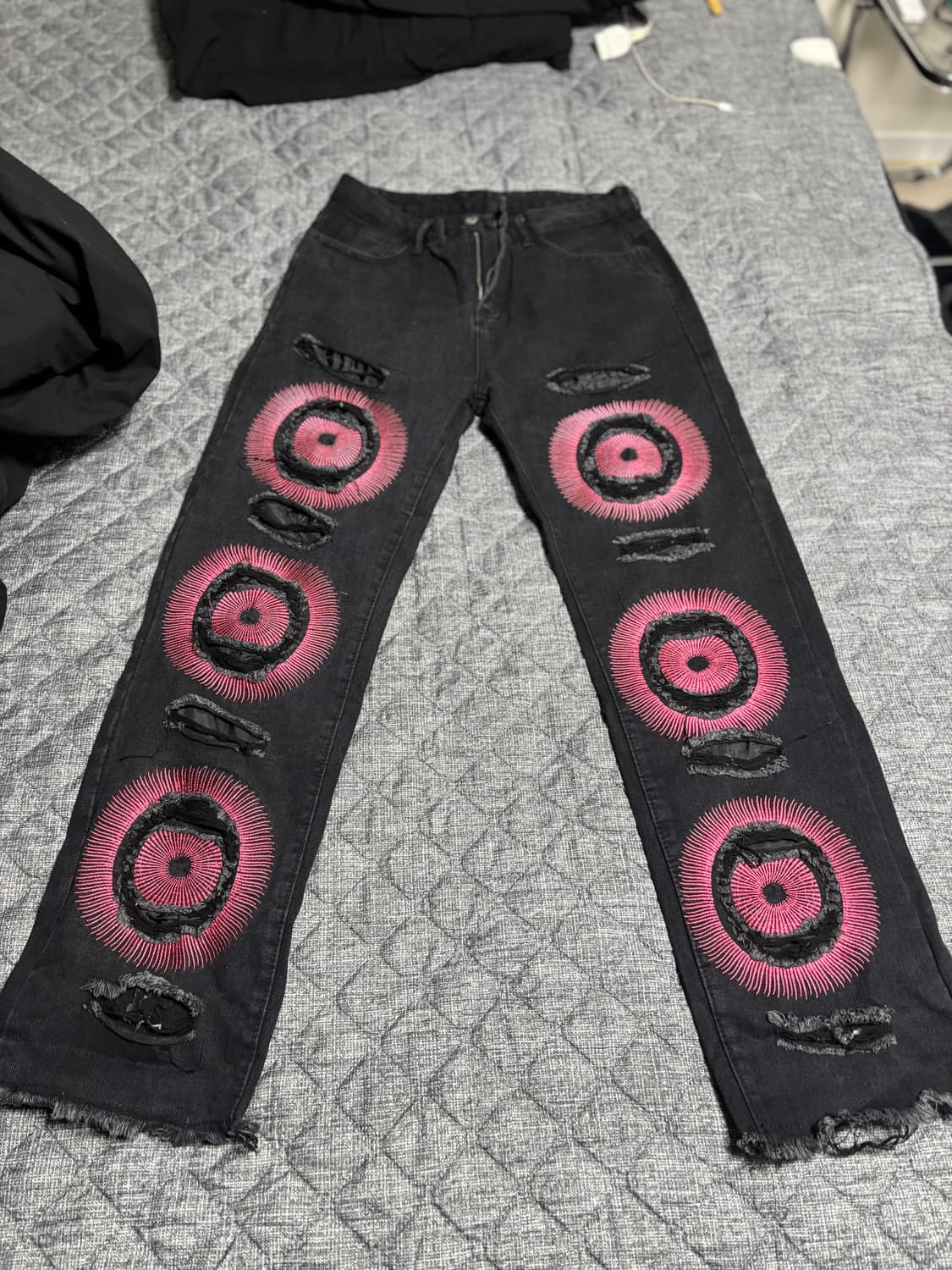 블랙 자수 팬츠 상품이미지1