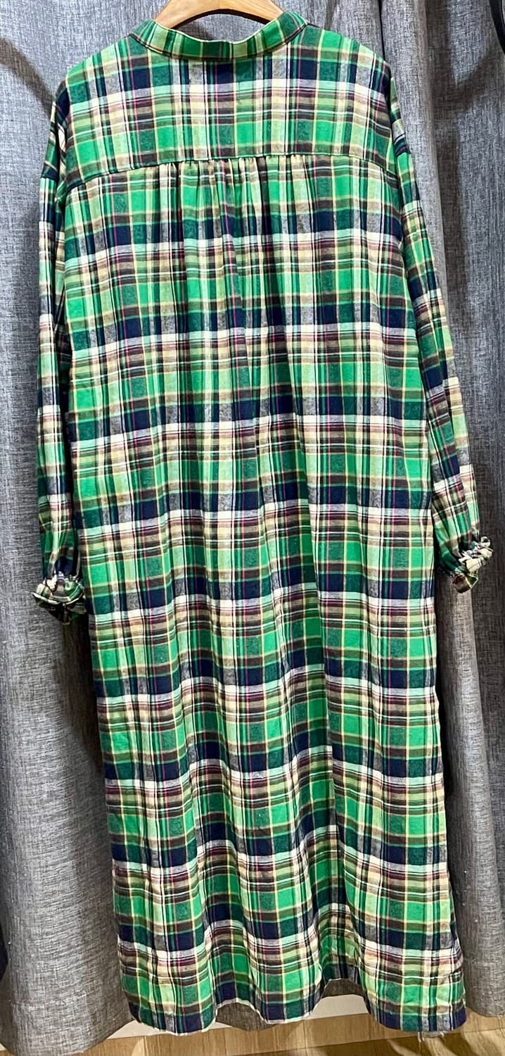 rivet & surge 사이드 슬릿 요크 체크 롱 원피스 (그린) 상품이미지3