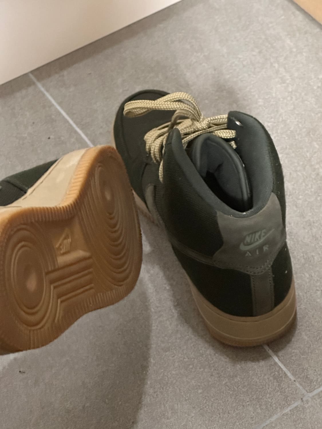 Nike Air Force 1 High UT 260 상품이미지3