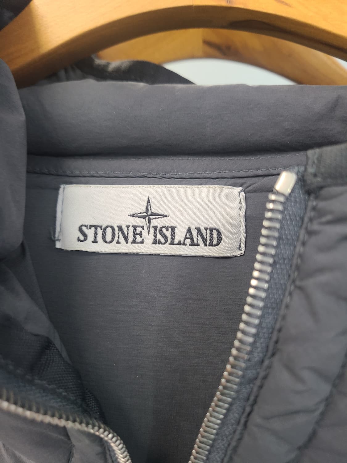 Stone Island 심리스 터널 다운점퍼(2XL) 상품이미지3