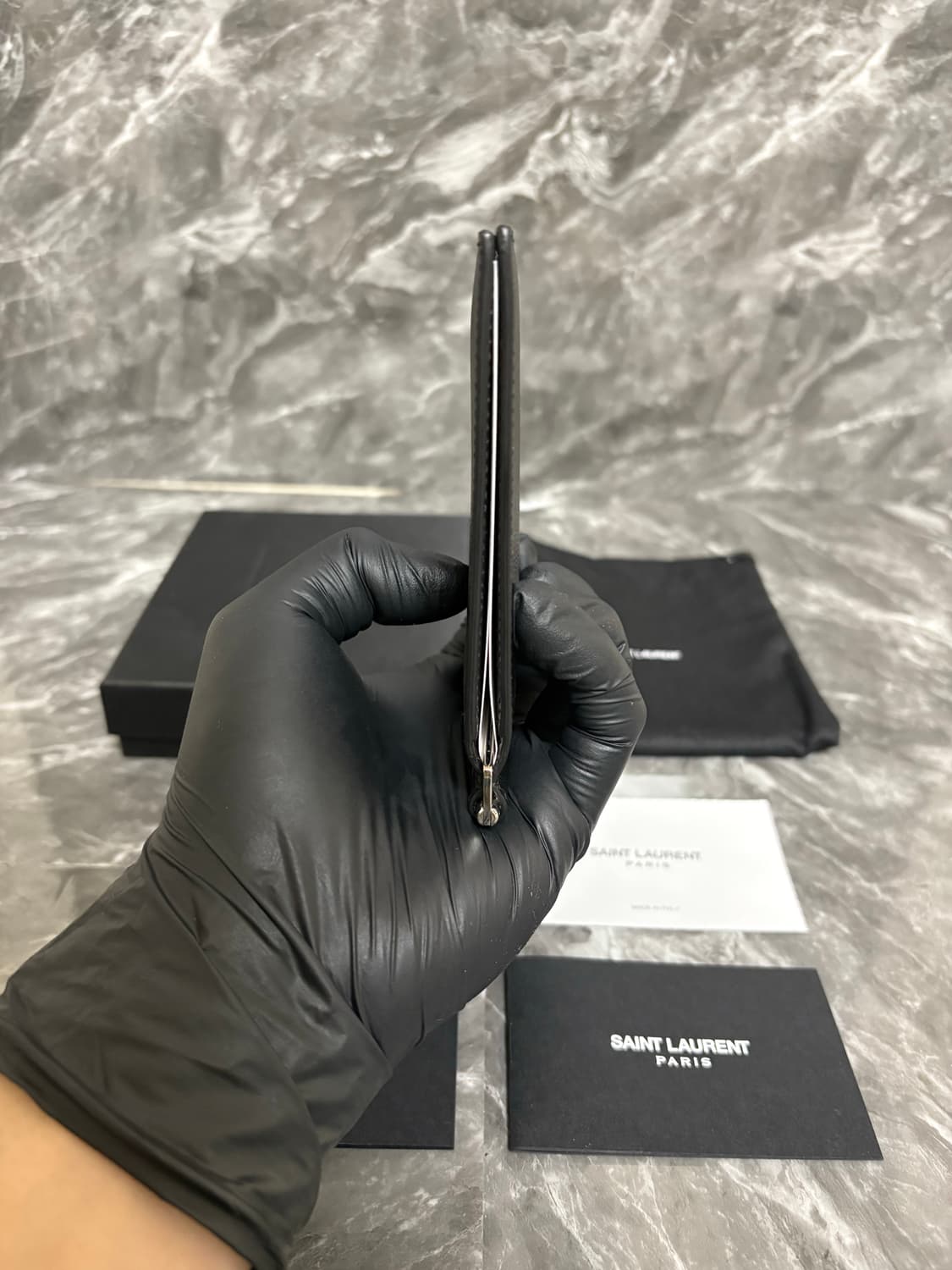 [새상품] 입생로랑 머니클립 레더 반지갑 상품이미지5