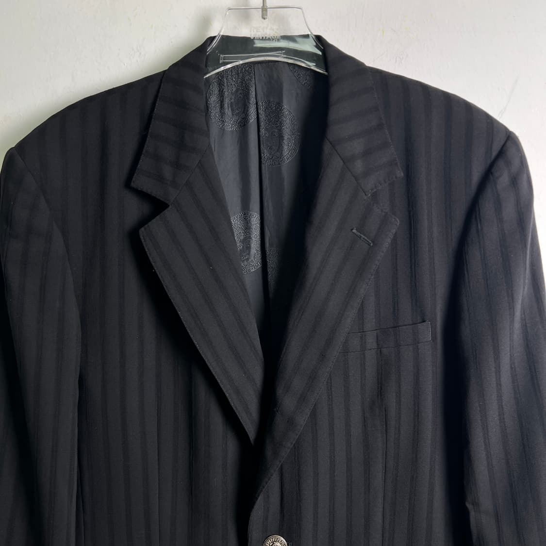 지아니 베르사체 빈티지 블랙 스트라이프 싱글 블레이저 상품이미지4