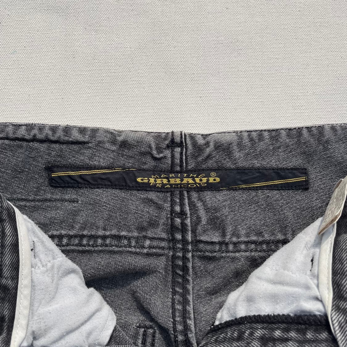 00s 마리떼프랑소와저버 블랙 워시드 데님 팬츠 상품이미지5