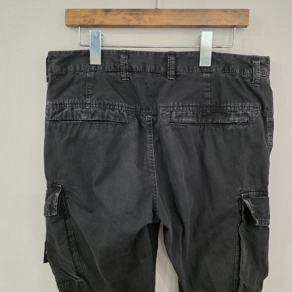 스톤아일랜드 블랙 카고 팬츠 31 상품이미지4