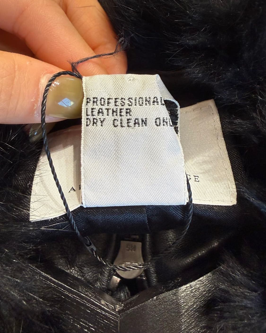 아르마니 익스체인지 블랙 레더 앤 래빗 퍼 자켓 상품이미지9