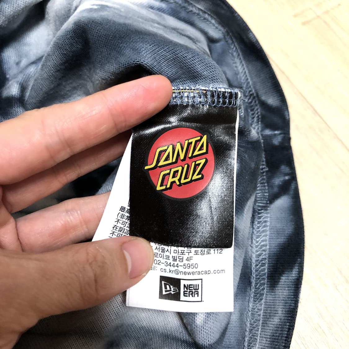 (XL) 뉴에라 X 산타크루즈 타이 다이 로고 티셔츠 상품이미지6