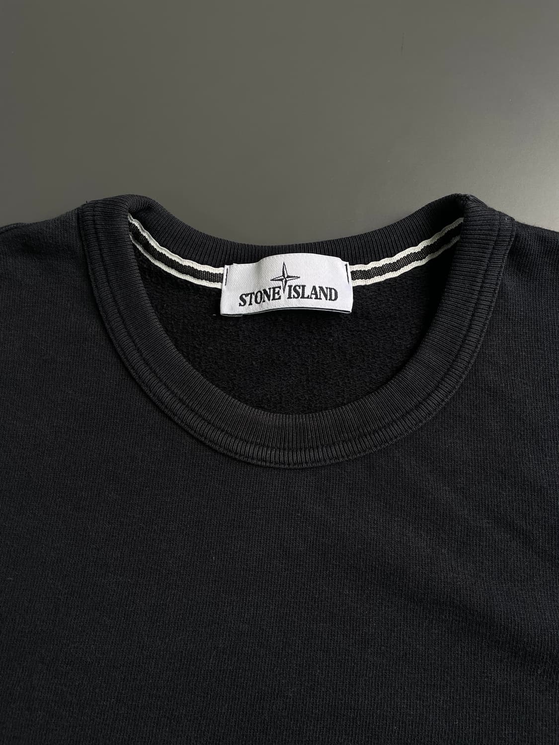 [M] 스톤아일랜드 자수 와펜 패치 맨투맨 상품이미지8