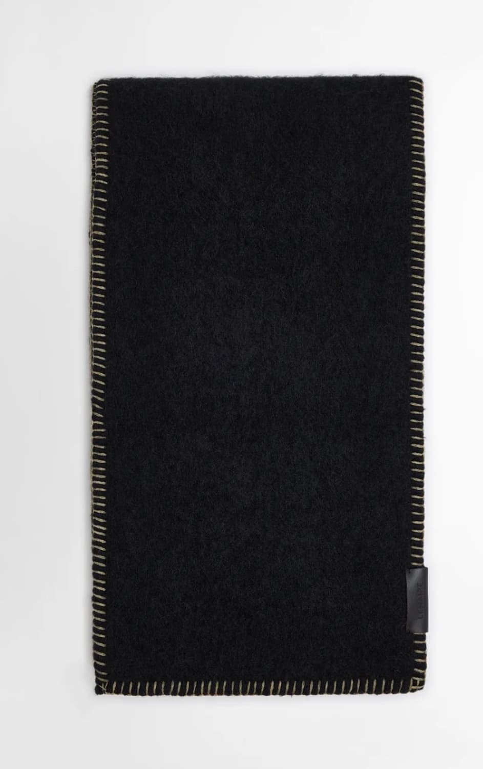 르메르 플러피 머플러 블랙 상품이미지1