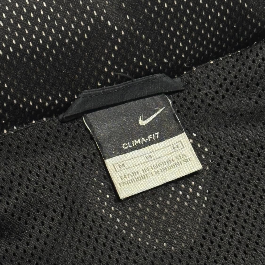 🫶🏻 나이키 클리마핏 유벤투스 2005 스쿠데토 내장후드 바람막이 상품이미지4