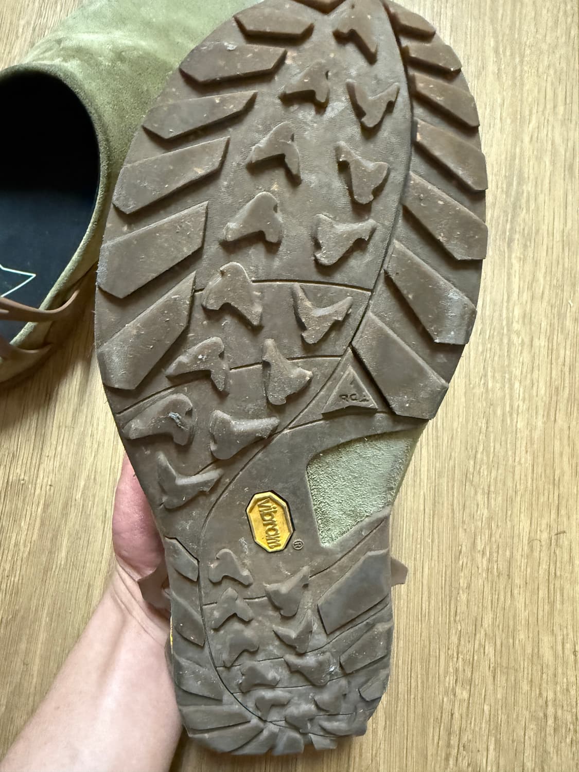 로아 페다이아 뮬 올리브 43 상품이미지4