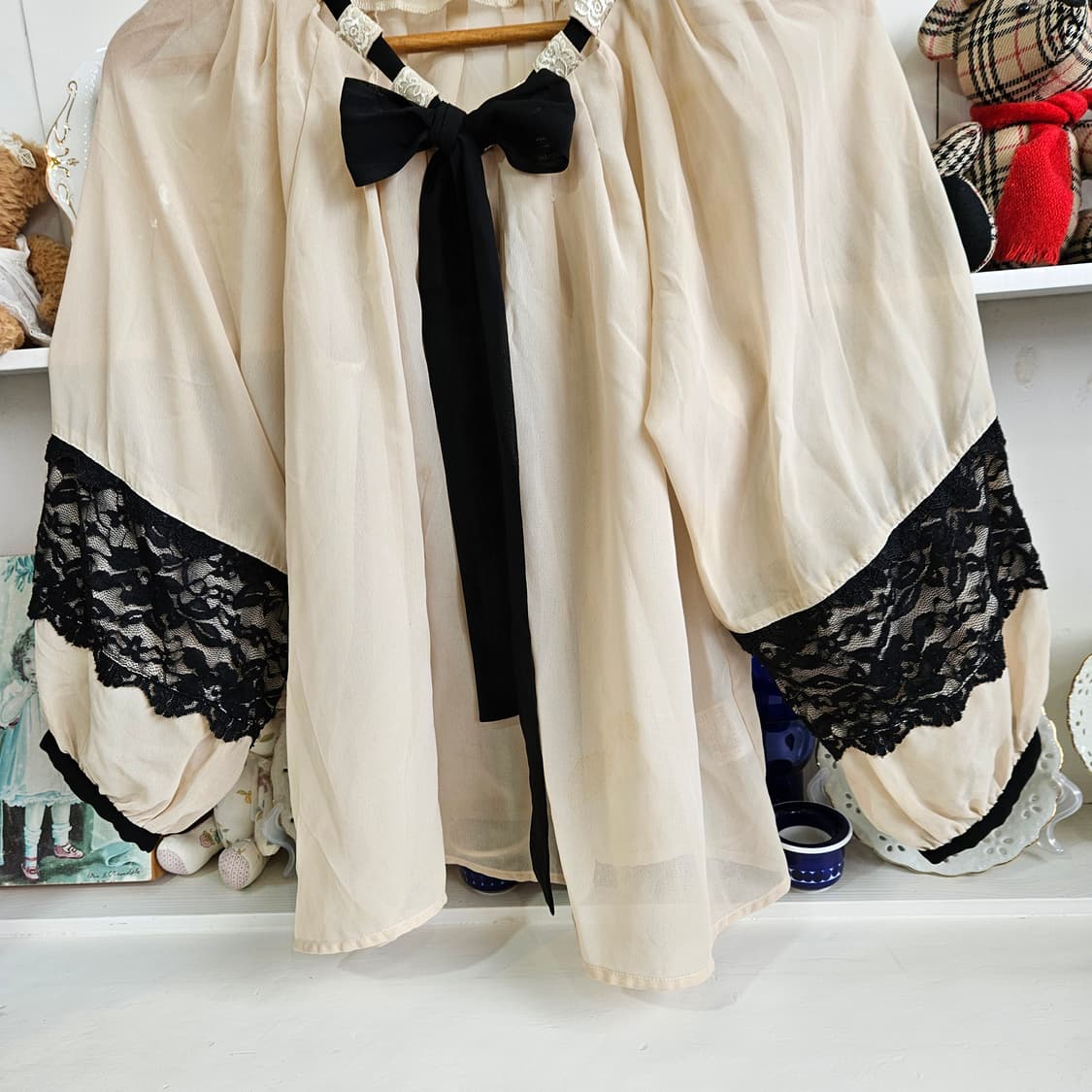 0328(Axes Femme)스트랩 리본 쉬폰 블라우스 상품이미지5