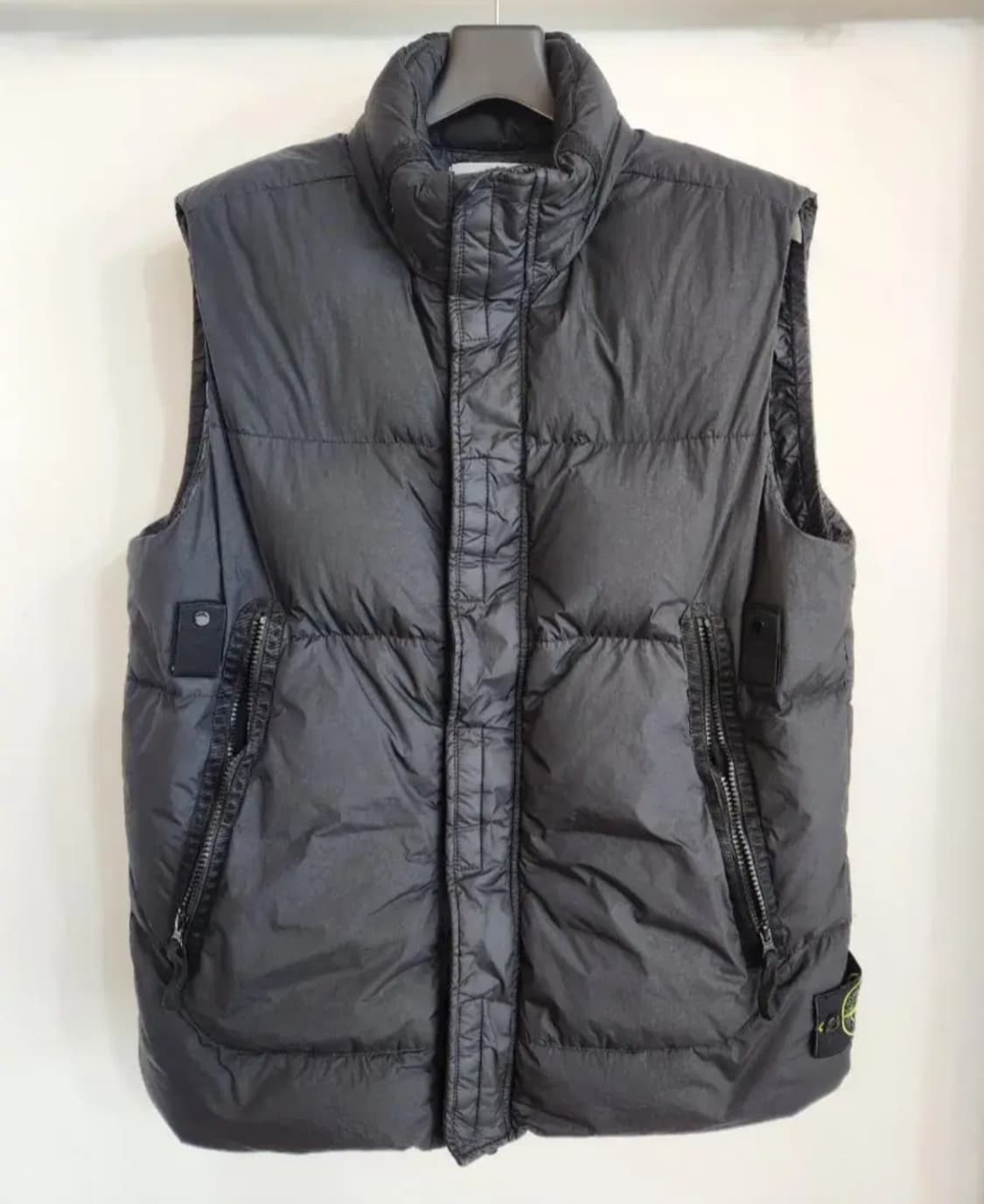 스톤아일랜드 21fw 크링클랩스 패딩조끼L 최상 판매 상품이미지1