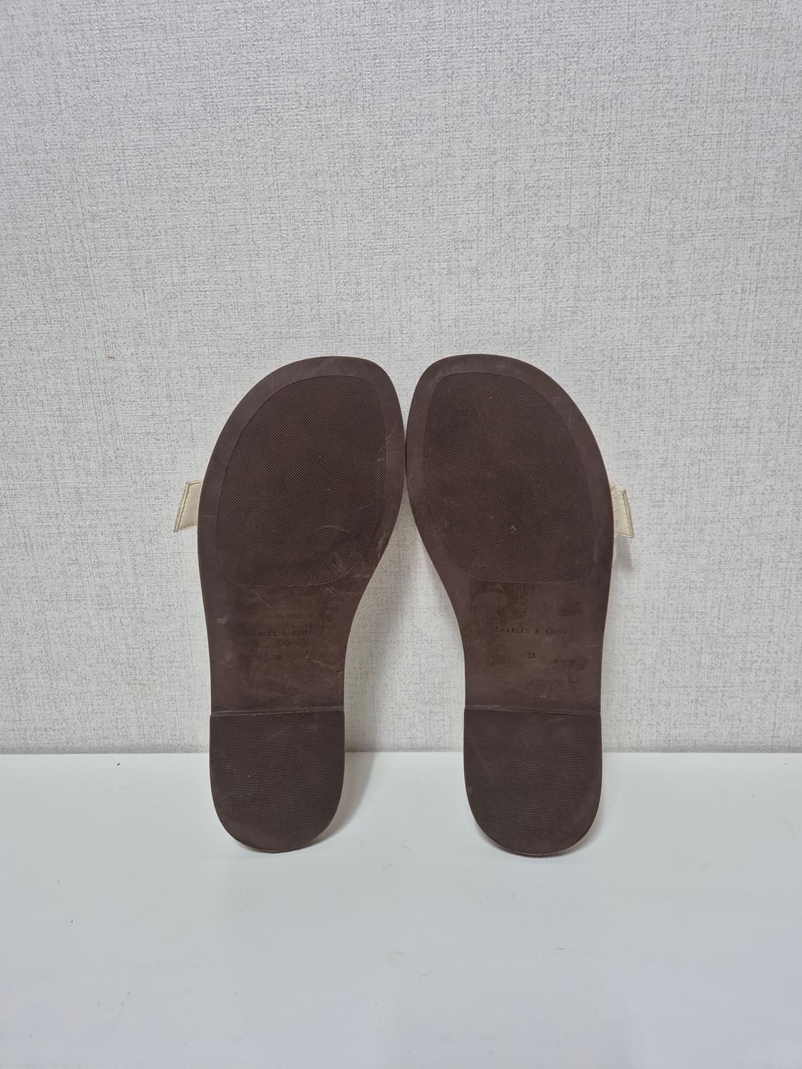 찰스앤키스 리넼 메탈릭버클 슬라이드 상품이미지7