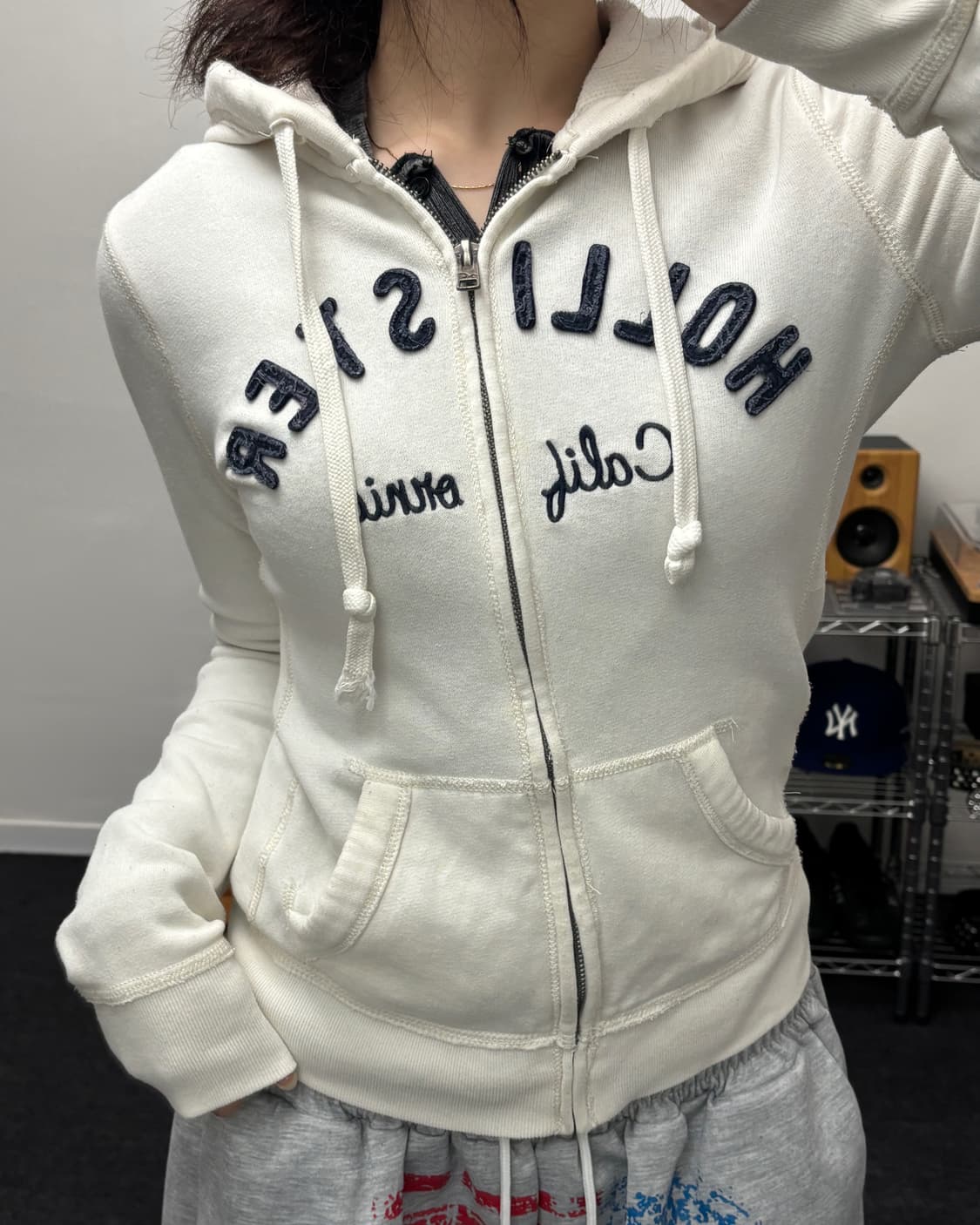 홀리스터 아치로고 후드집업 상품이미지1