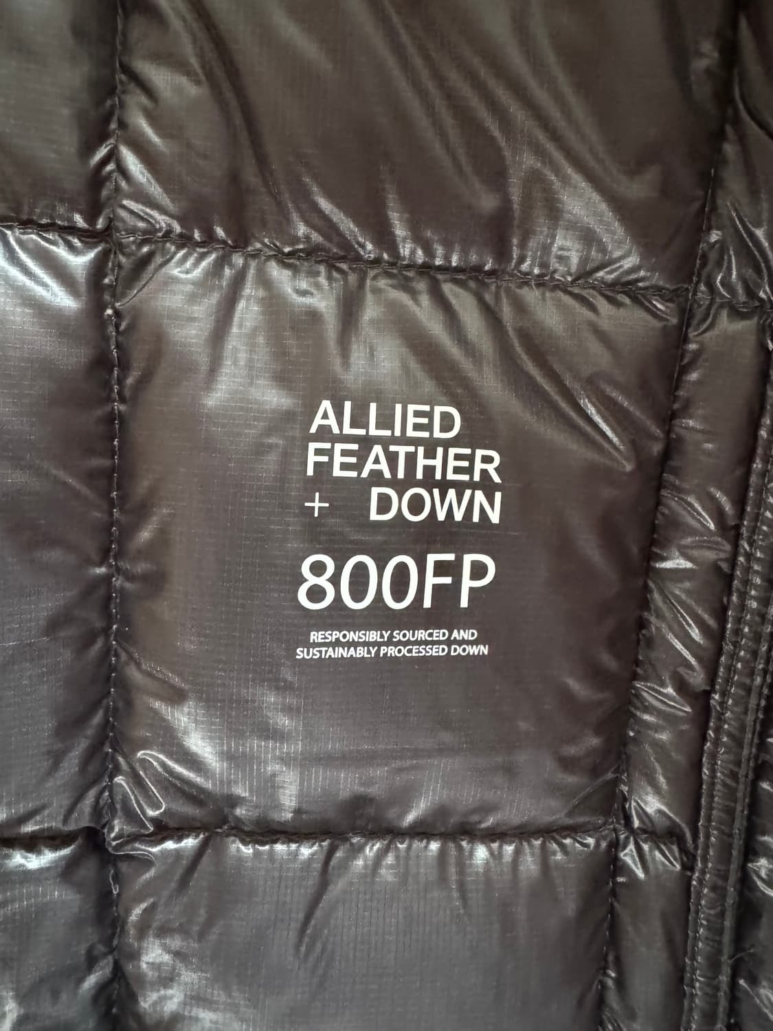 새상품 앤드원더 다이아몬드 스티치 다운 경량 패딩 상품이미지8