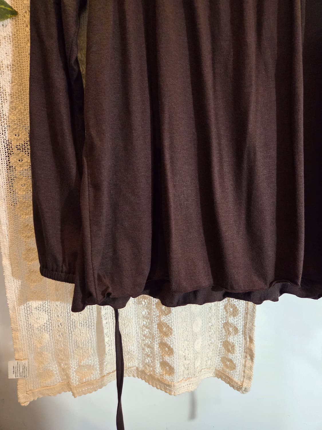 브라운 레이스 디테일 슬리브 상품이미지3
