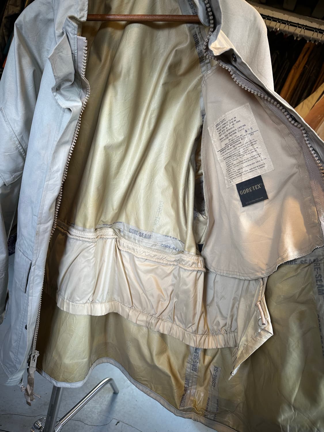 00s 미군 Ecwcs Gen2 Civilian 고어텍스 자켓  상품이미지9