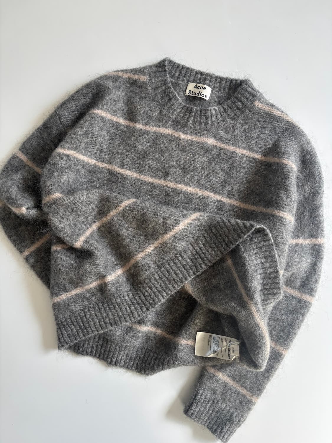 Acne Studios 아크네스튜디오 울 모헤어 스트라이프 그레이 크루넥 상품이미지4