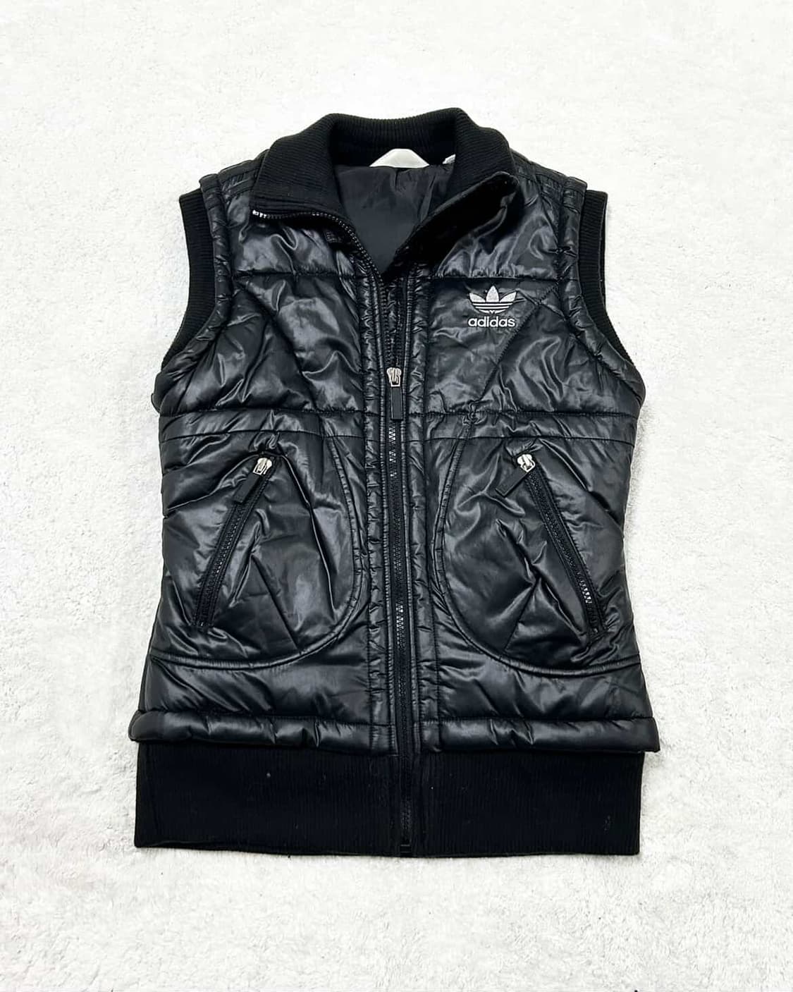 아디다스 실버로고 블랙 삼선 패딩조끼 상품이미지5