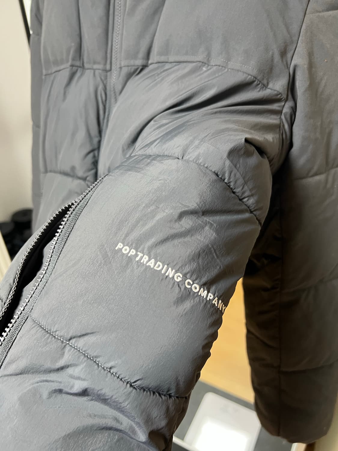 팝 트레이딩 컴퍼니 패딩 상품이미지3