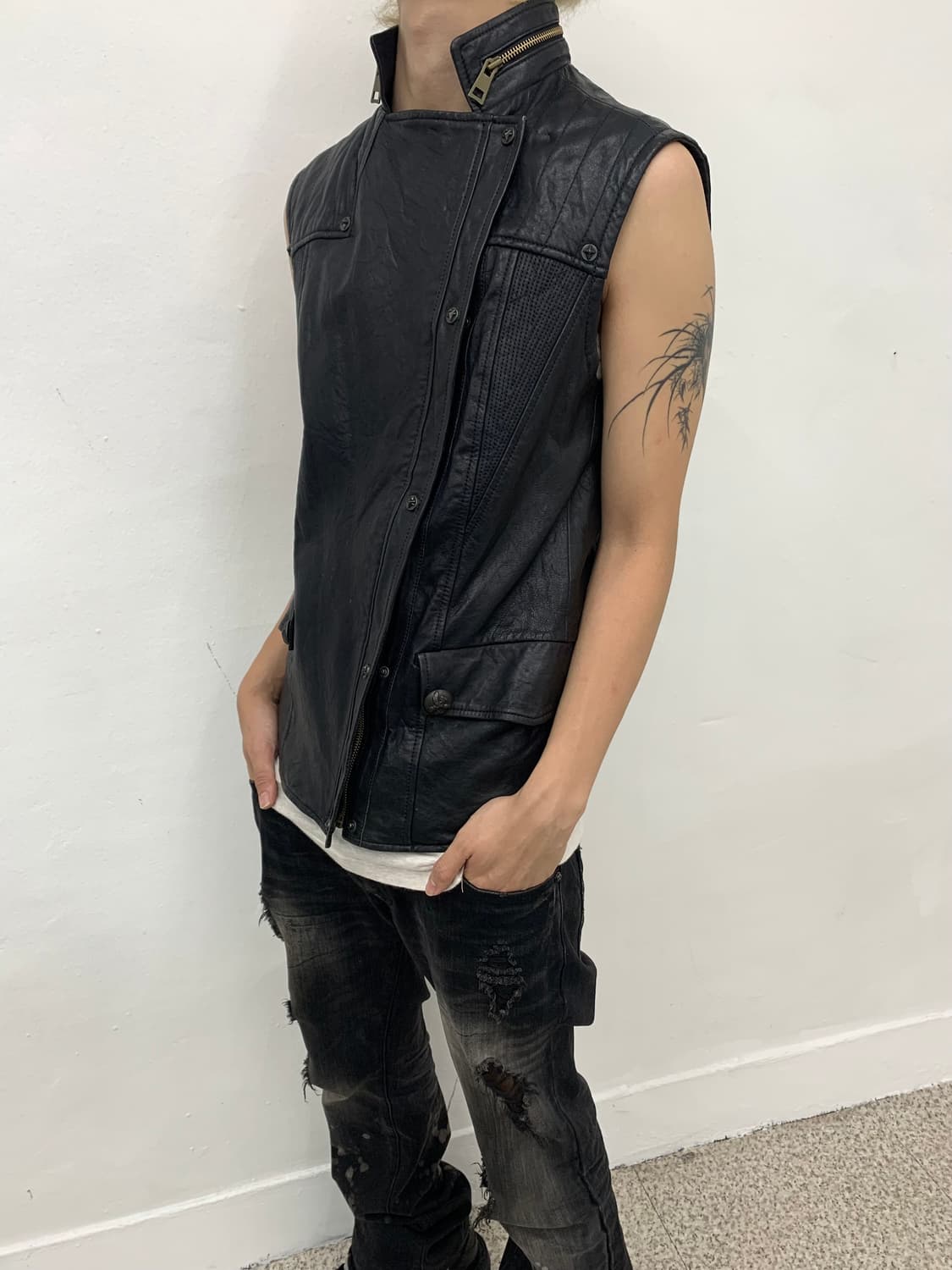 Lambskin leather asymmetrical vest  상품이미지2