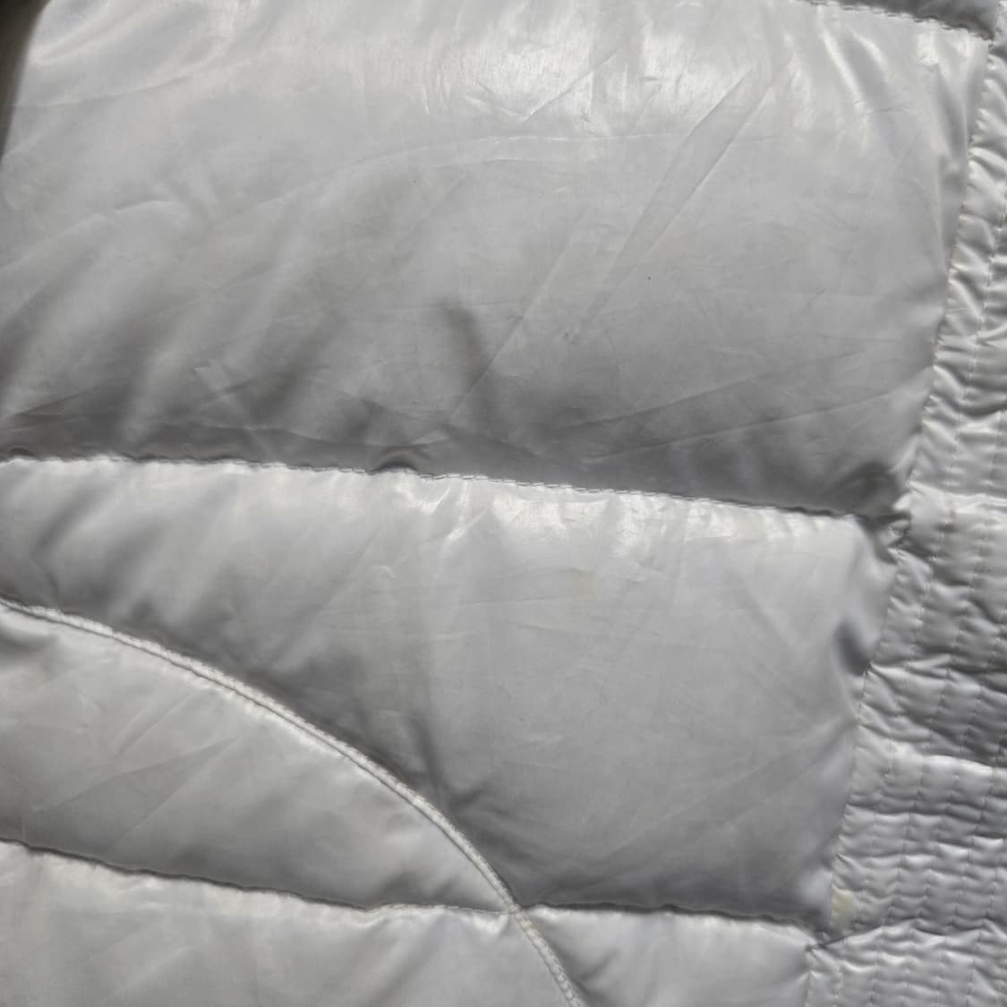 아디다스 여성 화이트 트랙탑 덕다운 숏패딩  상품이미지8