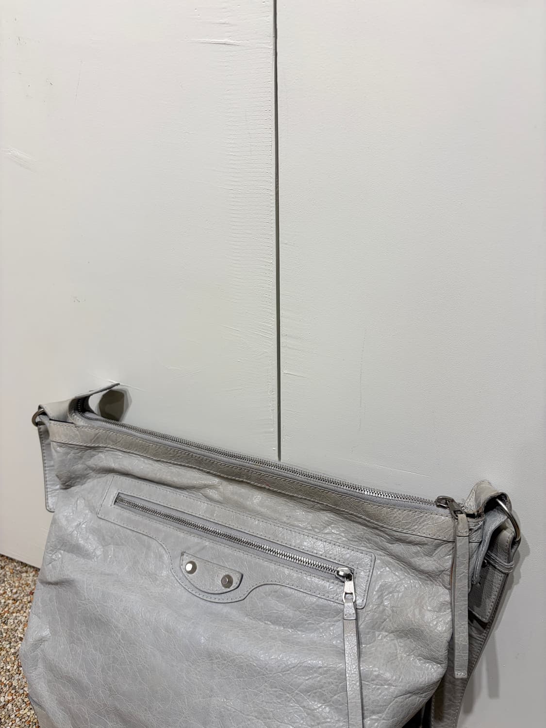 발렌시아가 모터 크로스백 상품이미지3