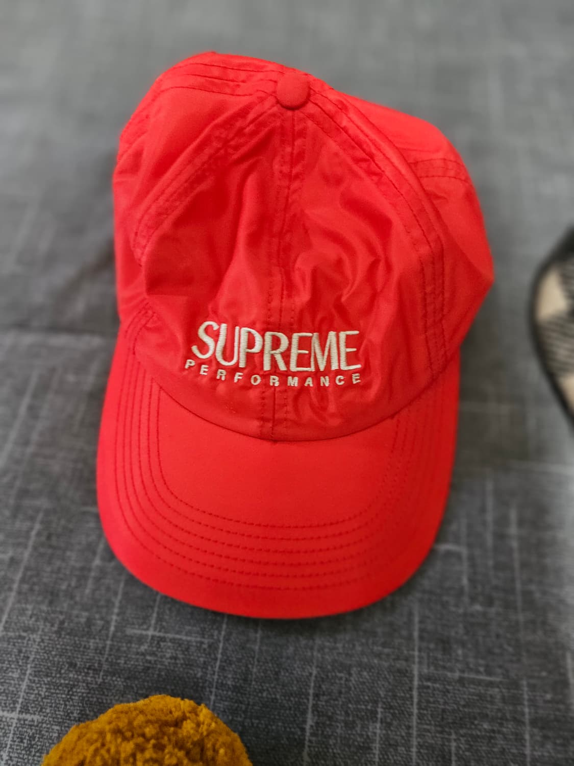 슈프림 퍼포먼스 캡 상품이미지1