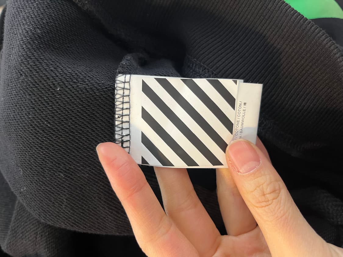 오프화이트 맨투맨 상품이미지7