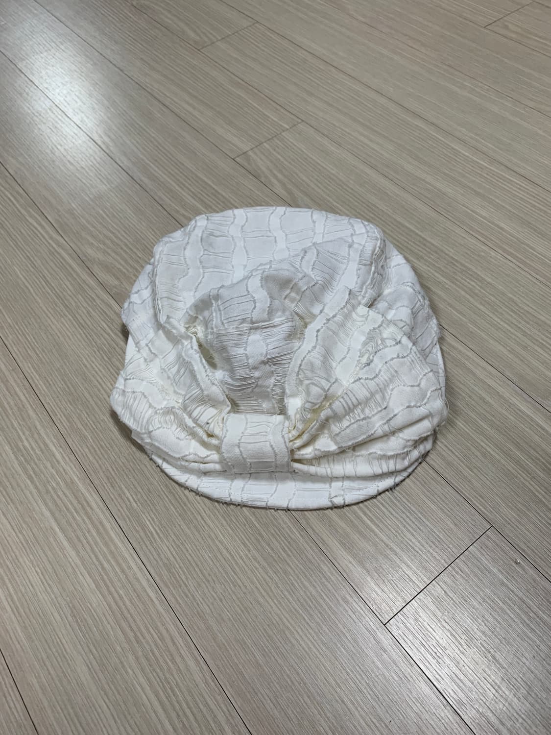 어썸니즈 리본 웨이브 벨보이캡 화이트 상품이미지2