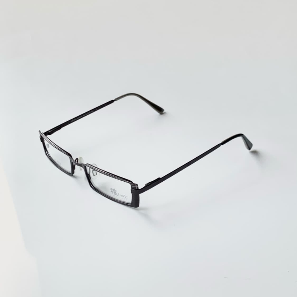[픽키-681] 블랙 메탈 직사각 안경/슬림 템플 스틸/가벼운 데일리 상품이미지1