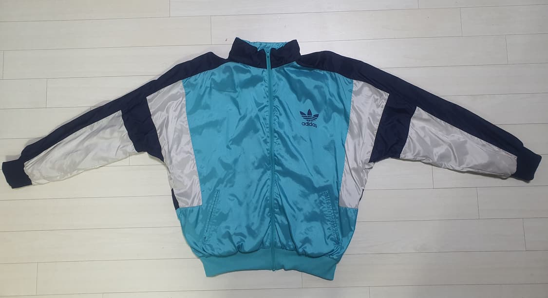 아디다스 올드스쿨 빈티지 바람막이  자켓 상품이미지2