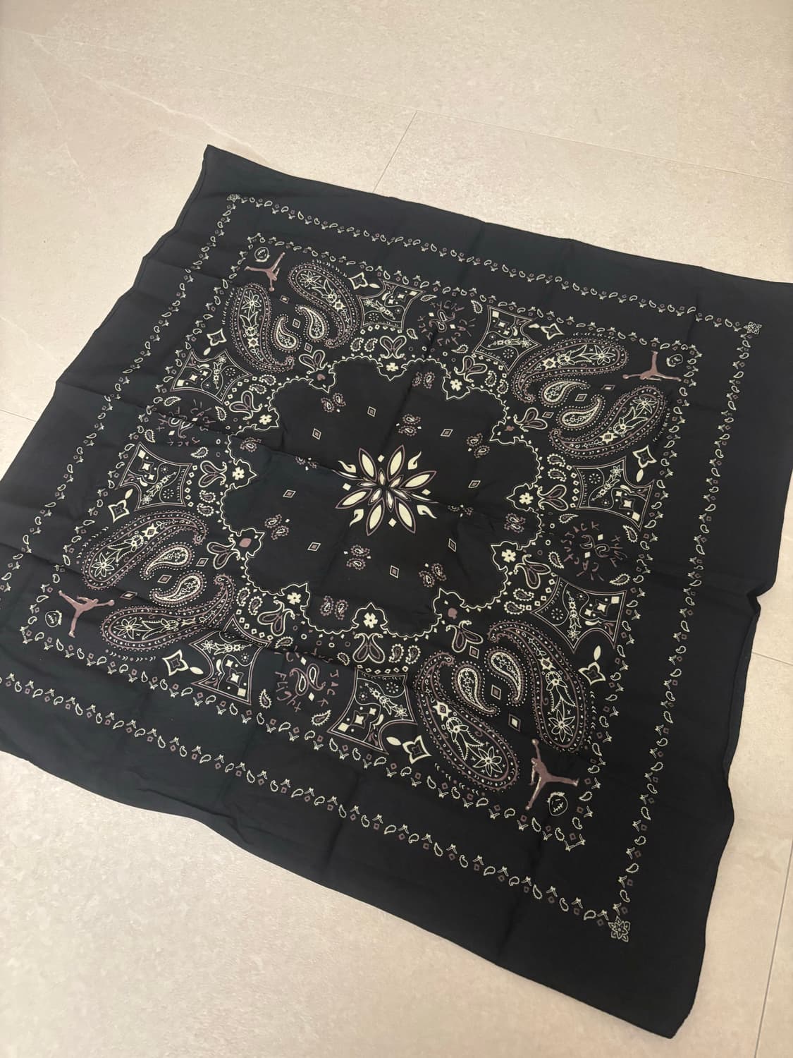 트래비스 스캇 조던 로우 팬텀 275 팝니다 상품이미지7