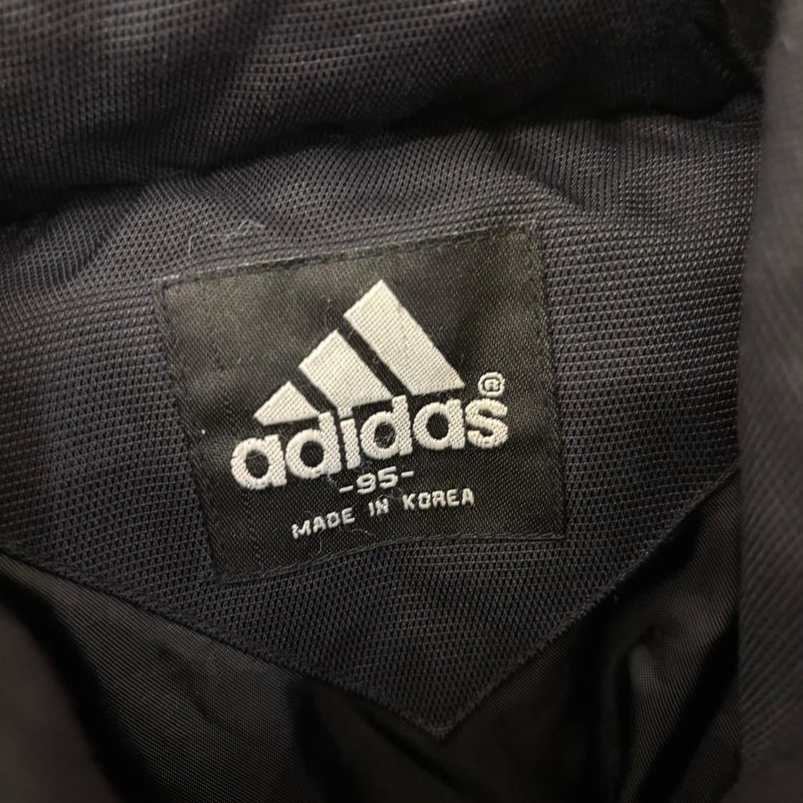 아디다스 올드스쿨 스몰로고 투톤 덕다운 패딩 상품이미지3