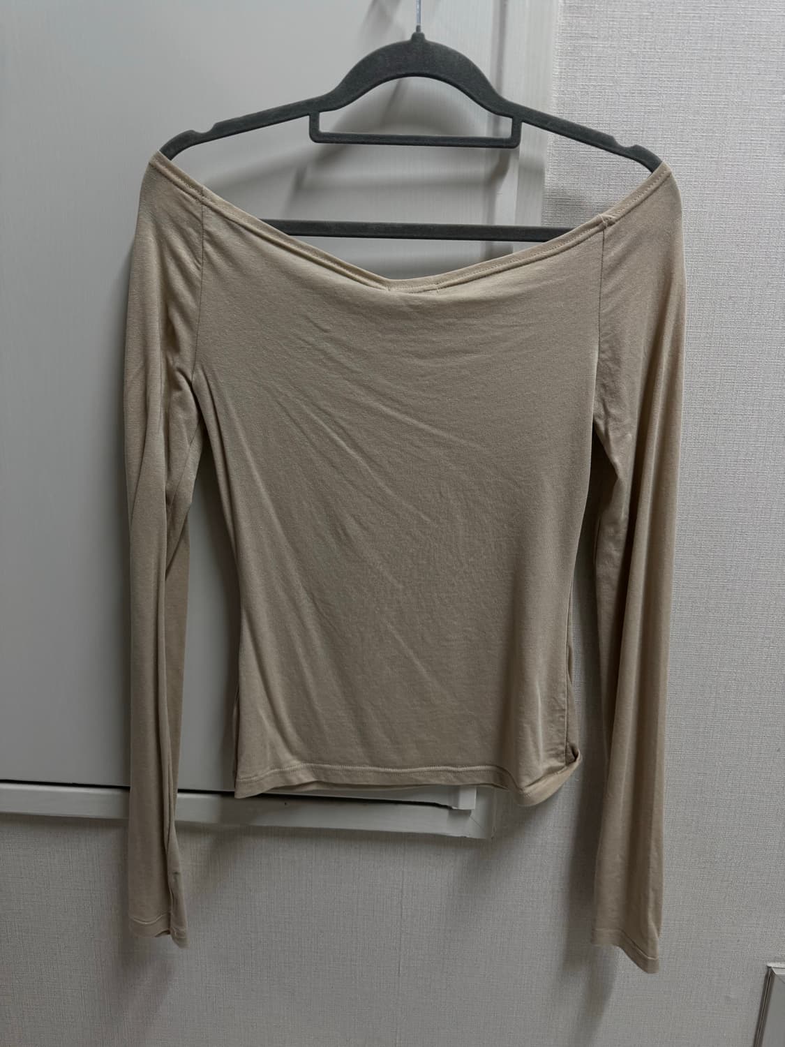 플리즈노팔로우 Followed Stone Top (베이지) 오프숄더 상품이미지5