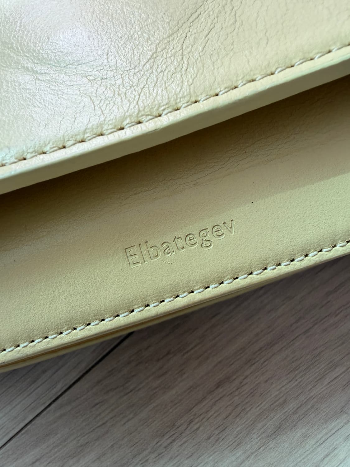 엘바테게브 가죽 숄더백 크로스백 레몬 옐로우 바게트백 상품이미지2