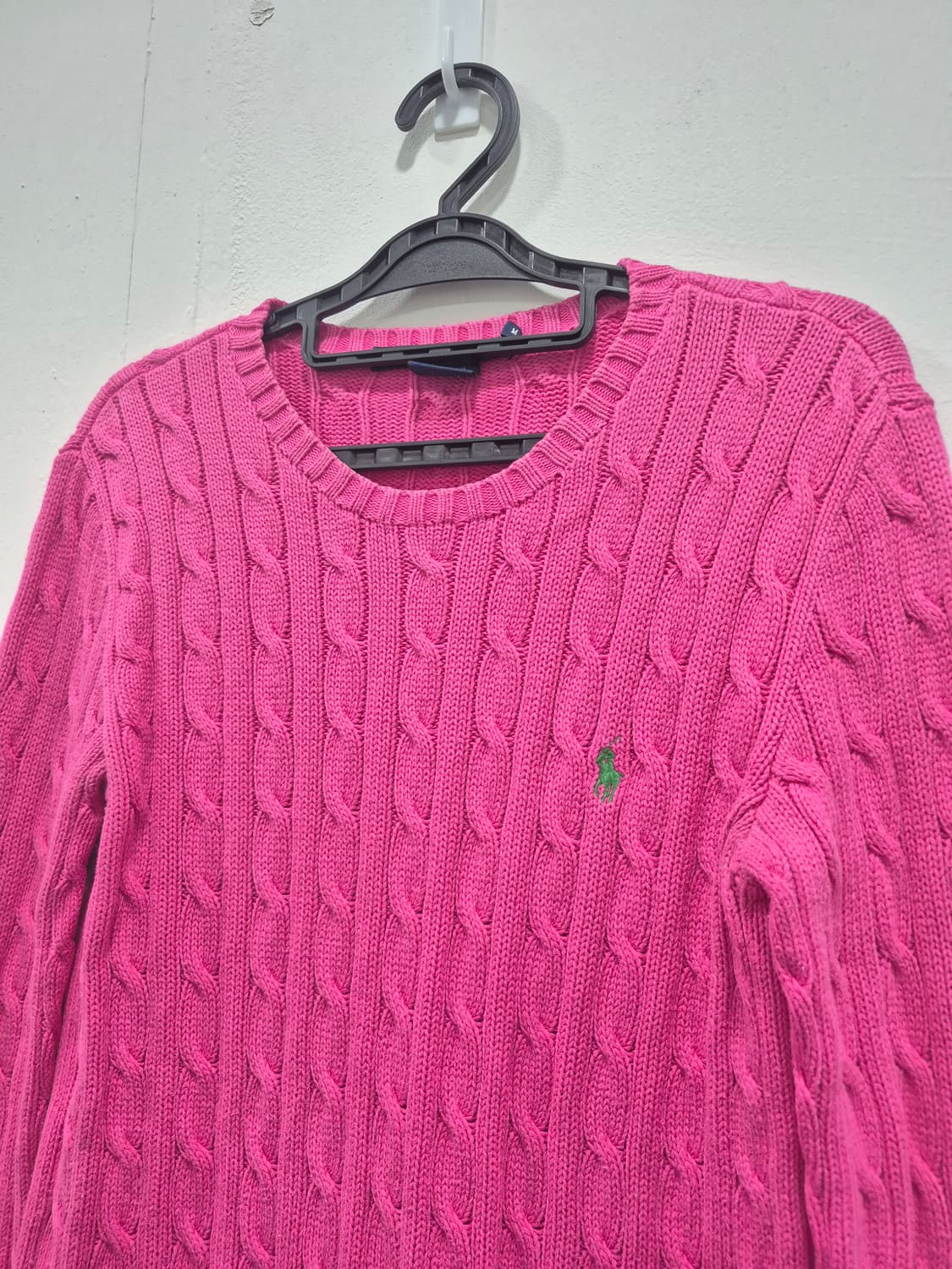 랄프로렌 스포츠 핫핑크 케이블 니트 스웨터 여성 M사이즈 상품이미지2