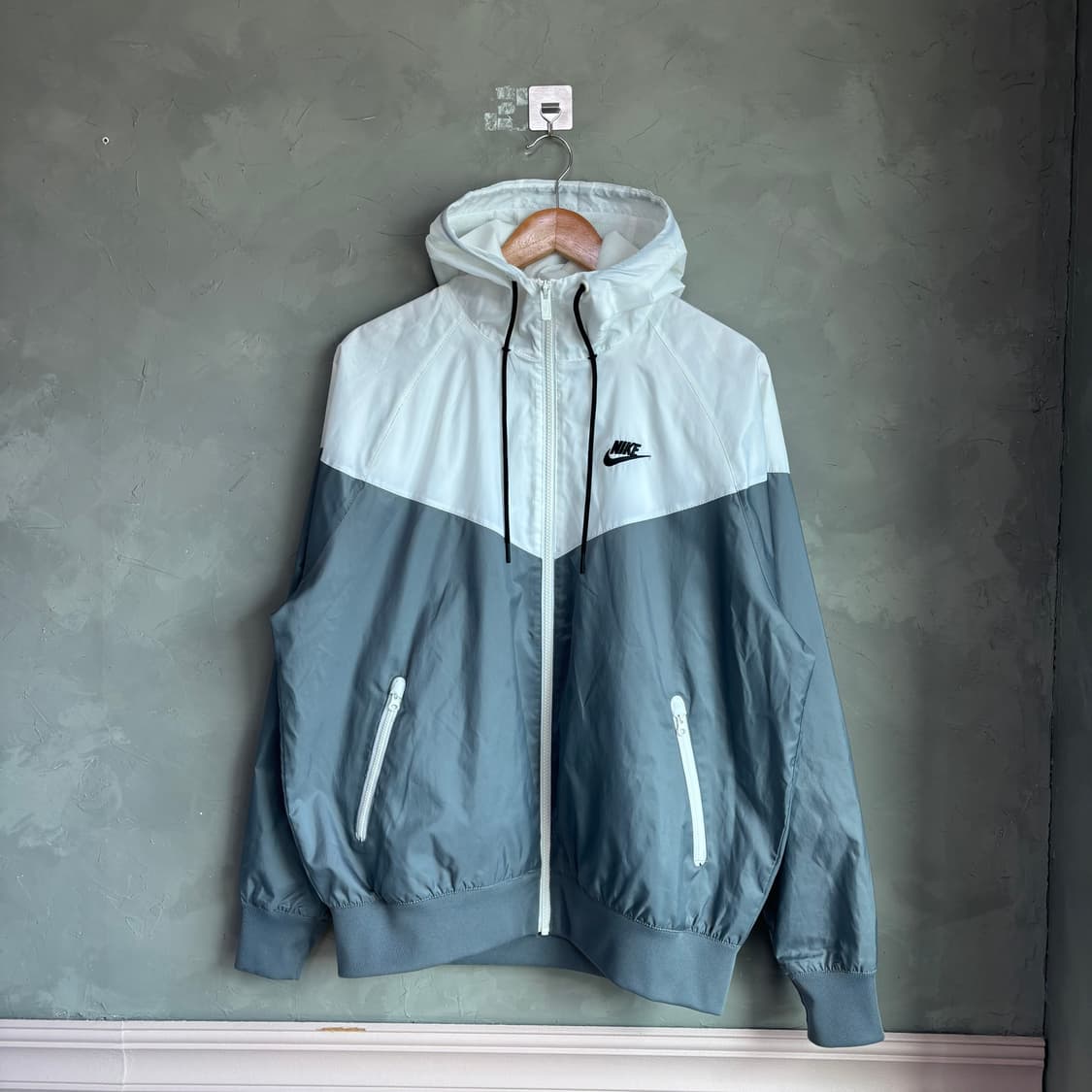 나이키 윈드러너 바람막이 화이트 그레이 상품이미지1
