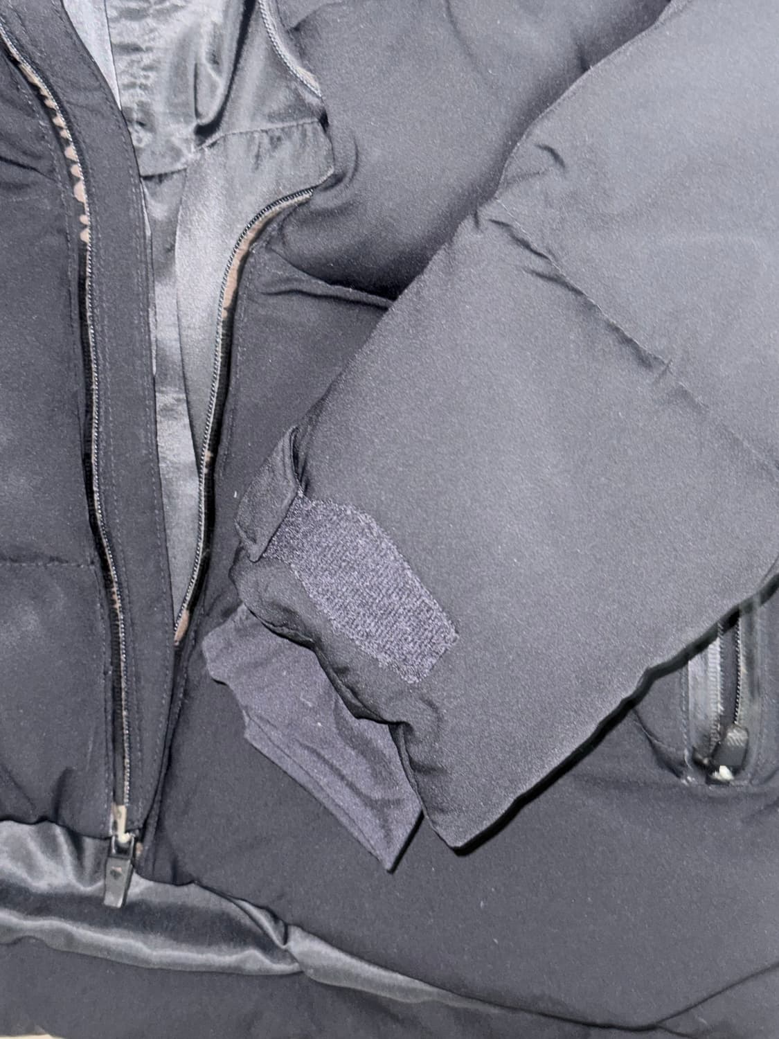 데상트 패딩 L 상품이미지4