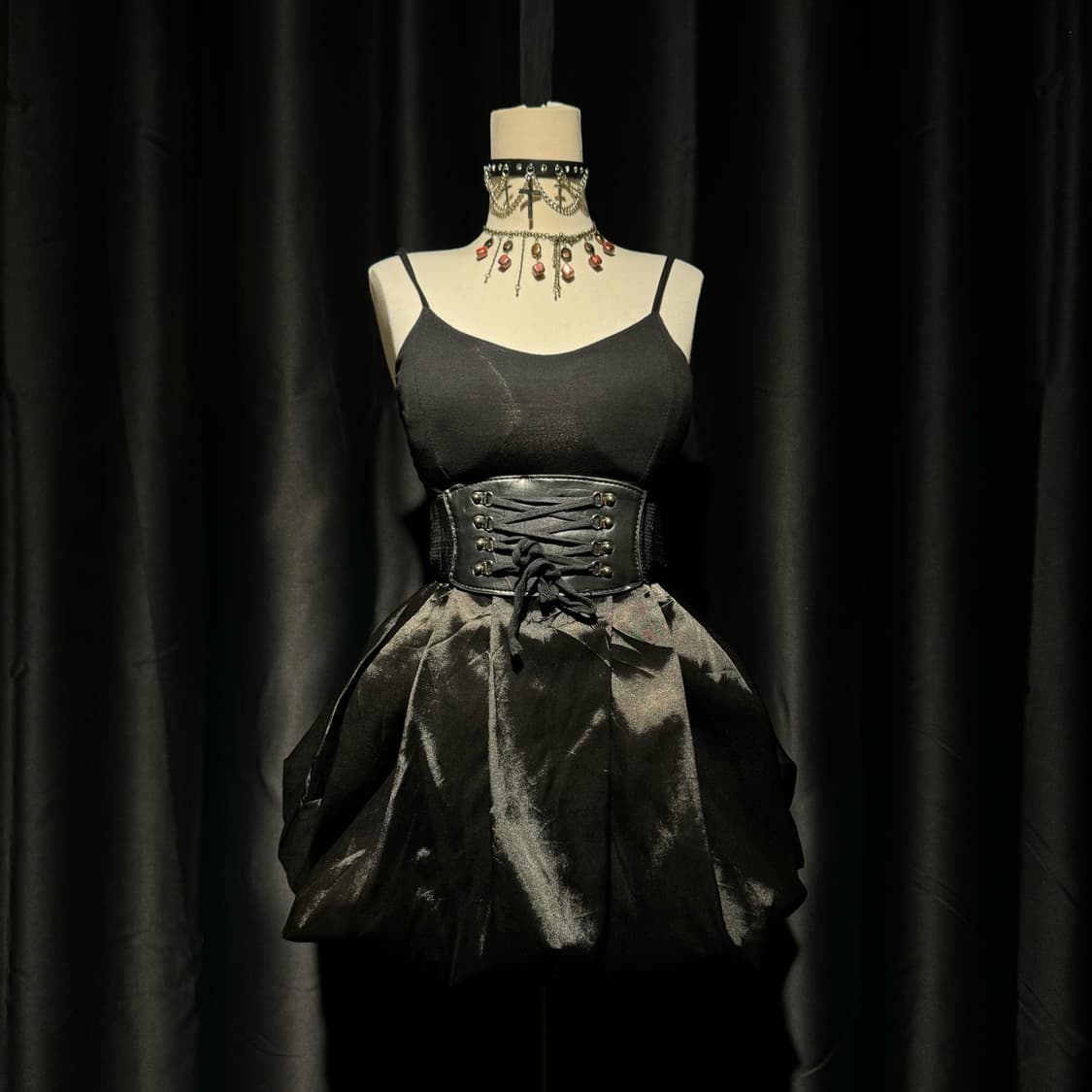 아일렛 코르셋 포인트 퍼프 원피스 상품이미지1