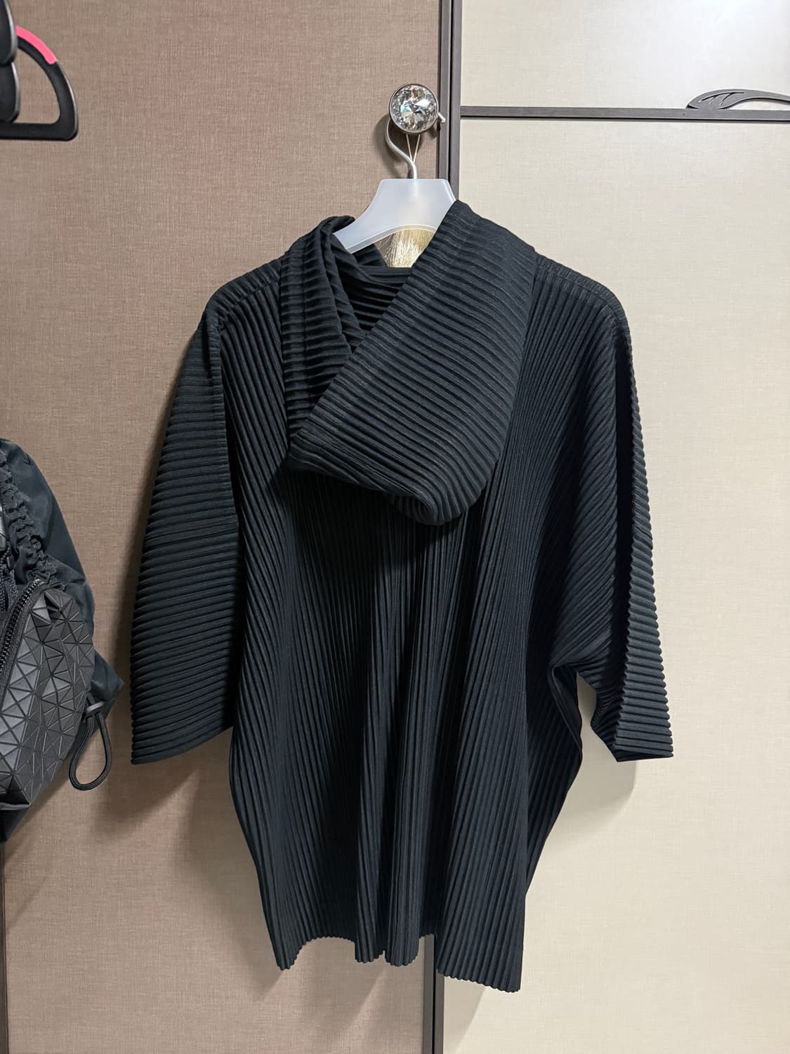 옴므플리세 반팔후드 2사이즈 상품이미지2