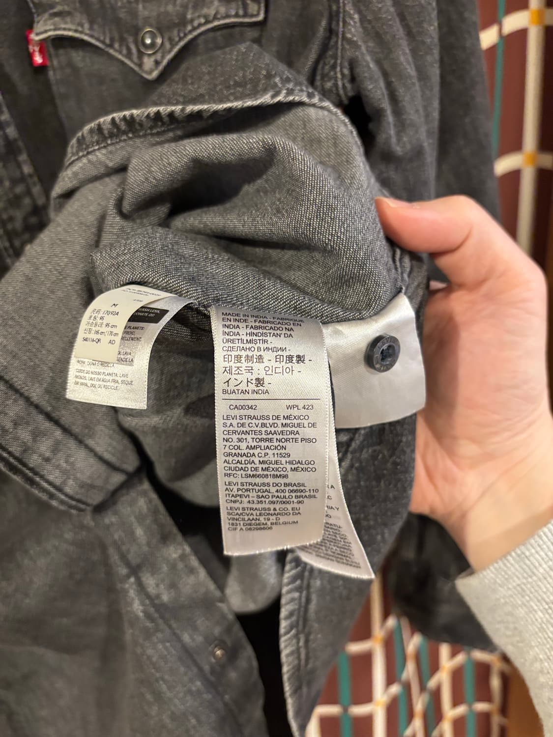 리바이스 블랙 데님 웨스턴 셔츠 상품이미지4