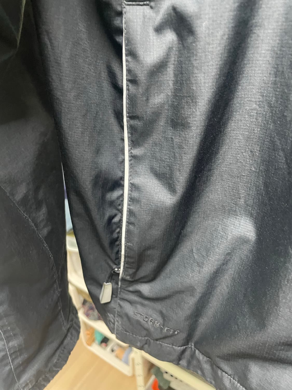 나이키acg 검정 바람막이 xl 상품이미지3