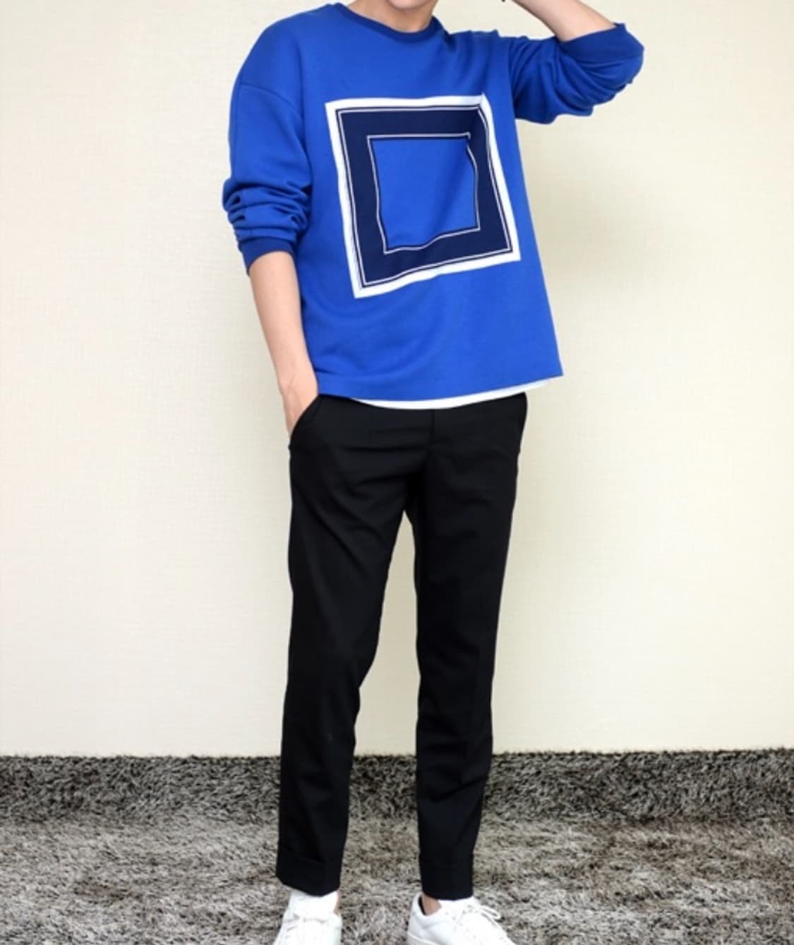 우영미 스퀘어 스웻 맨투맨 상품이미지2