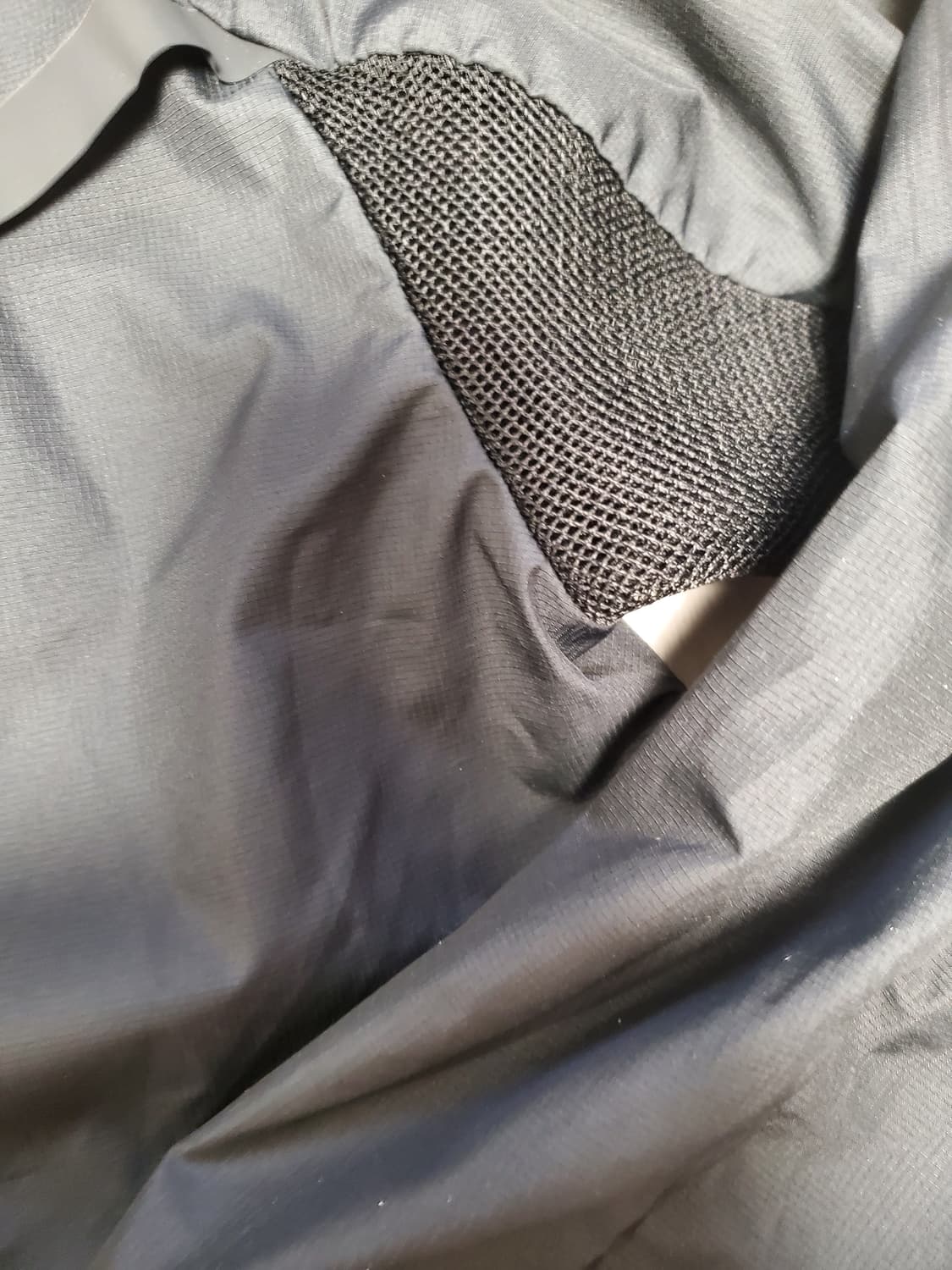 나이키 테크팩 메쉬 러닝 자켓 바람막이 사이즈L

사용감 외에 오염 하자 상품이미지5